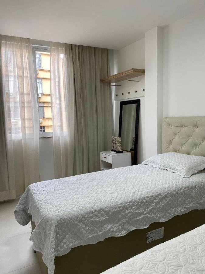 Apartamento Copacabana - Quadra Da Praia ริโอเดจาเนโร ภายนอก รูปภาพ