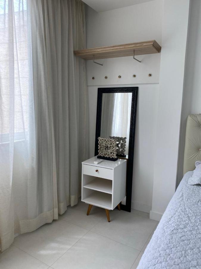 Apartamento Copacabana - Quadra Da Praia ริโอเดจาเนโร ภายนอก รูปภาพ