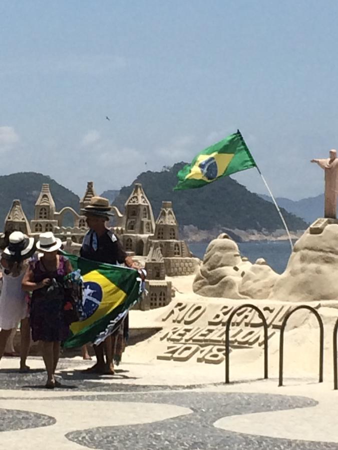 Apartamento Copacabana - Quadra Da Praia ริโอเดจาเนโร ภายนอก รูปภาพ