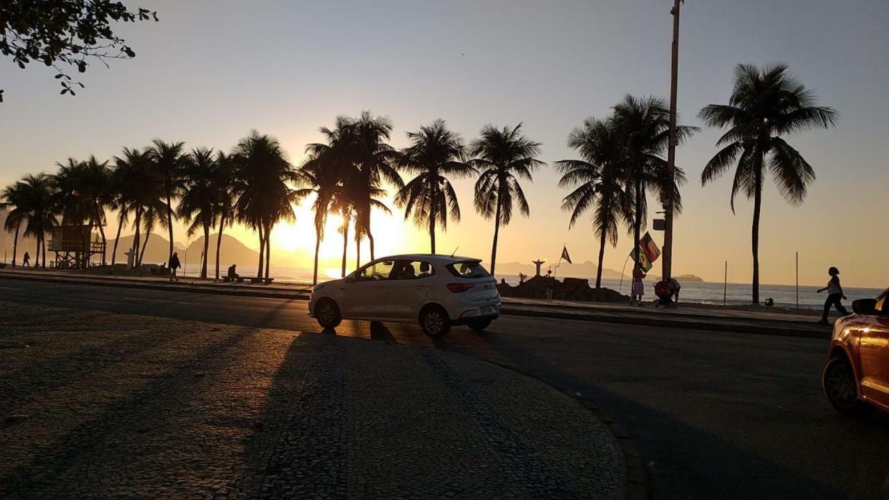 Apartamento Copacabana - Quadra Da Praia ริโอเดจาเนโร ภายนอก รูปภาพ